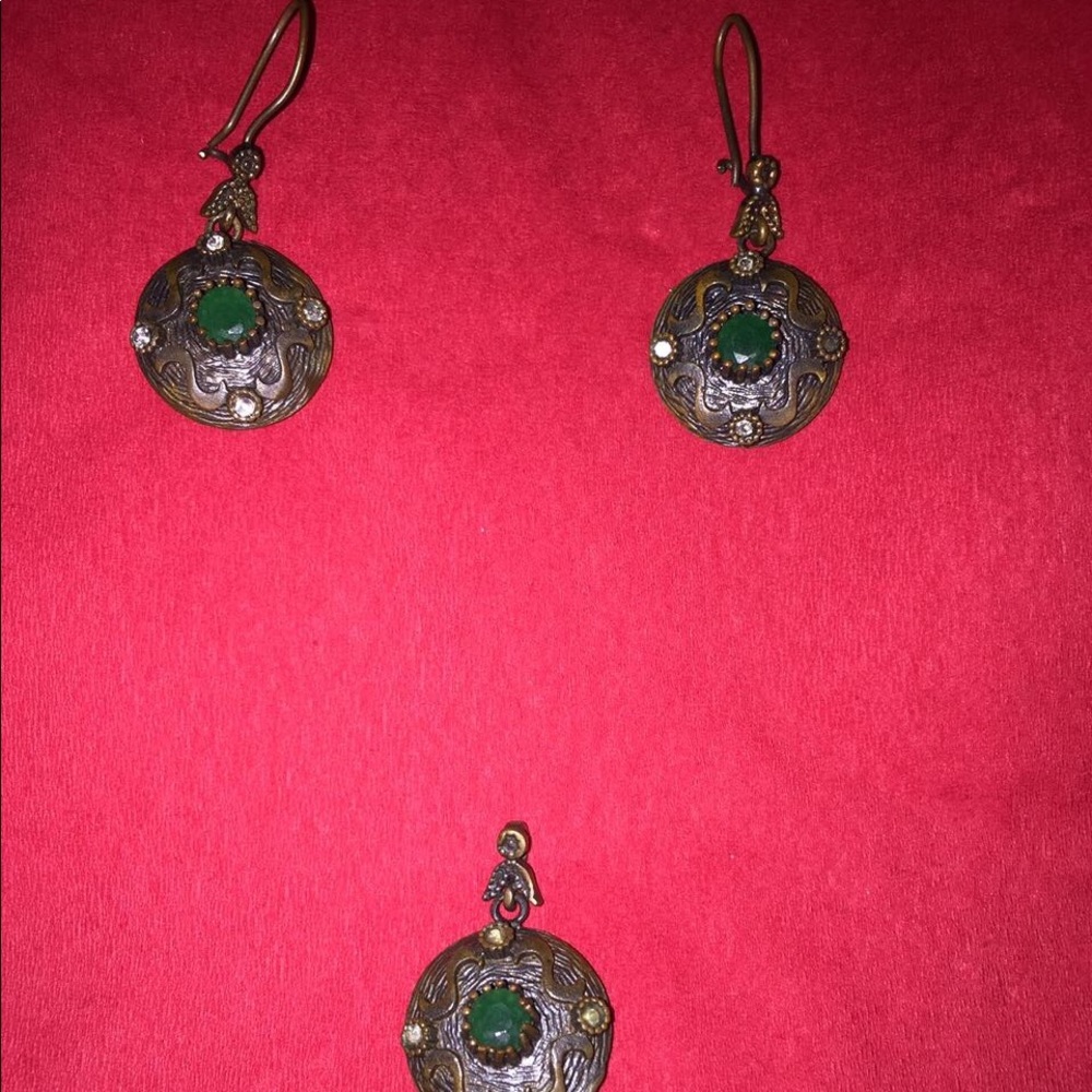 Earrings and pendant